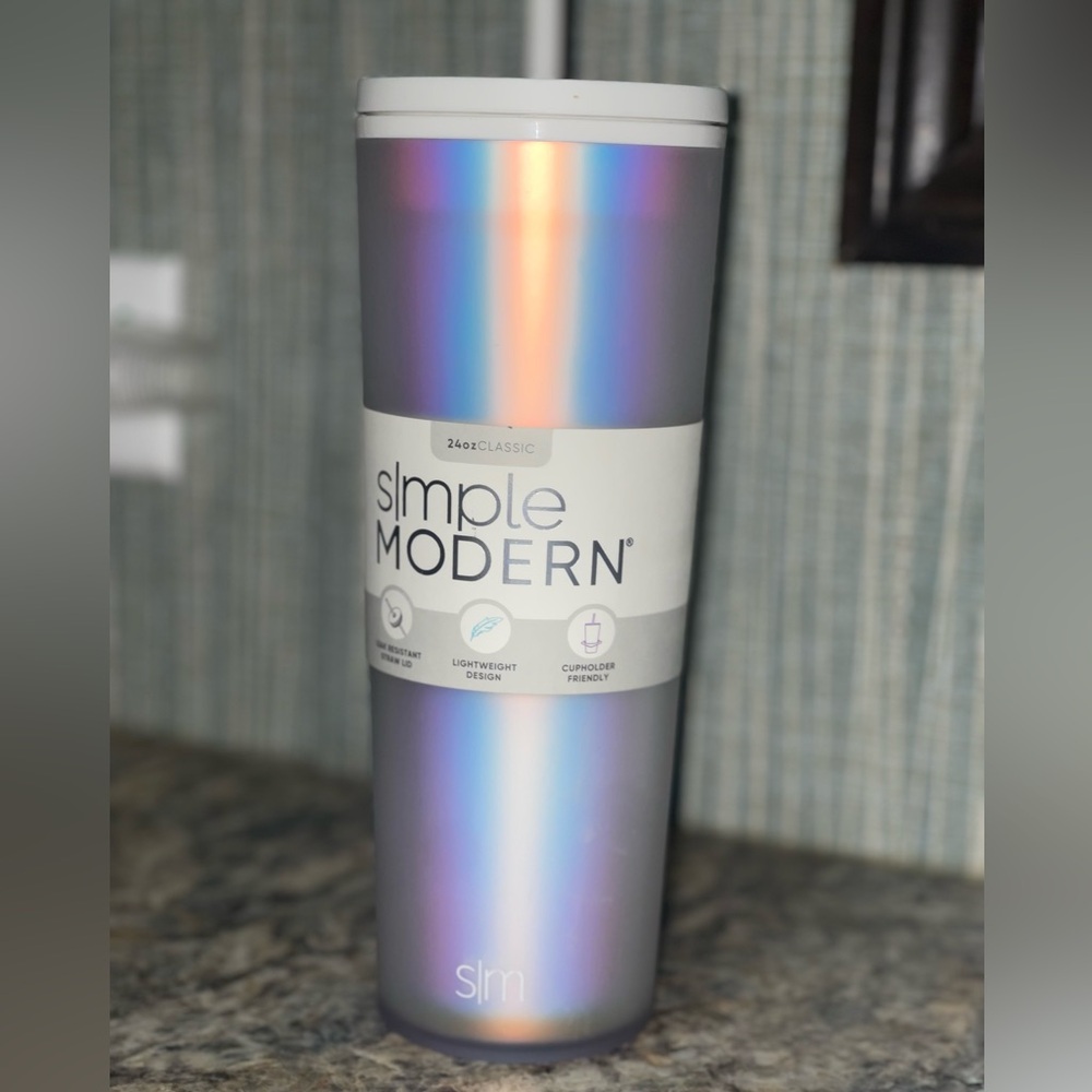 Simply Modern 24oz Reusable Water Bottle